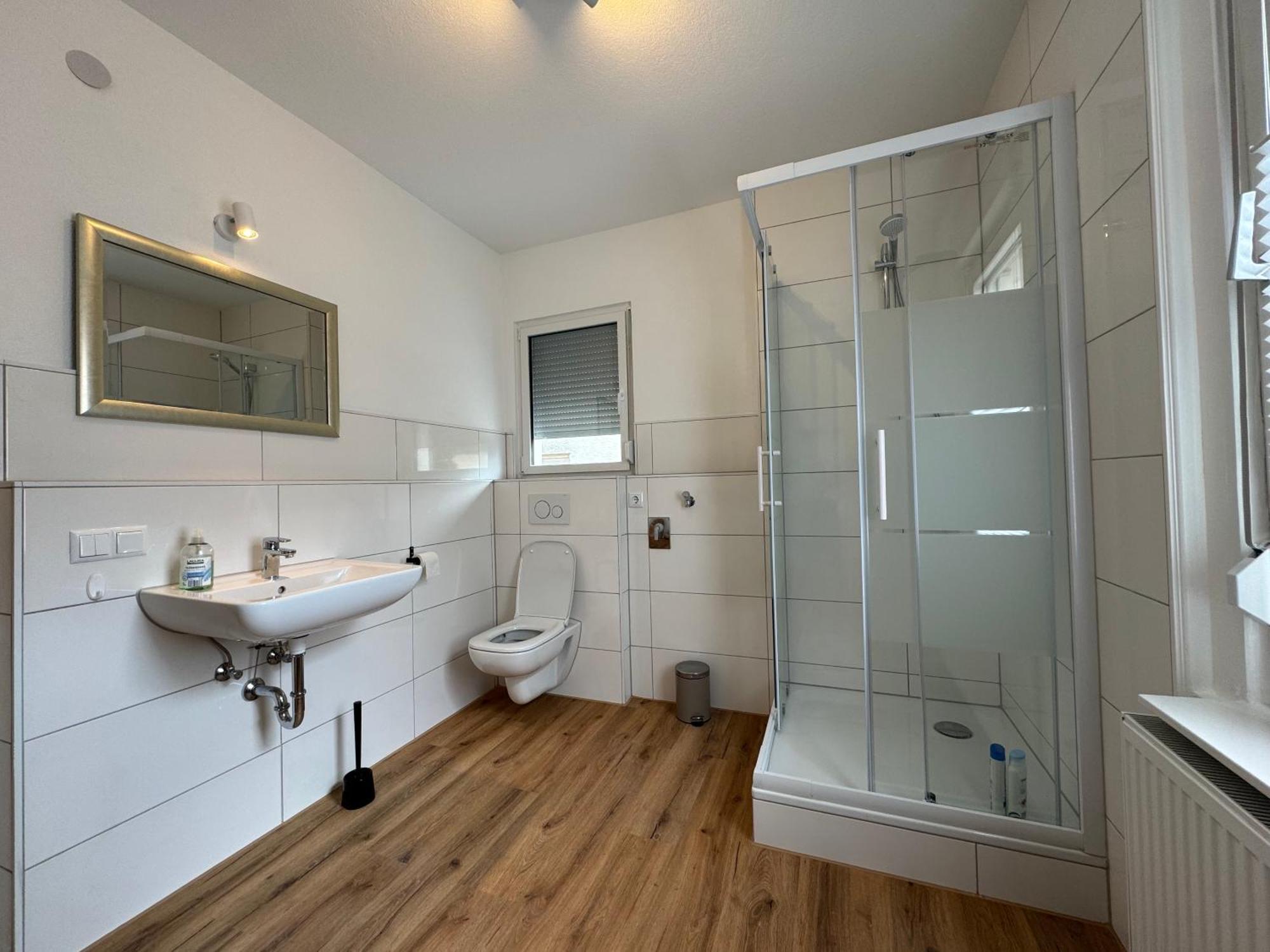 90Qm 4-Zimmer-Wohnung - Apartment Friedrichstrasse 恩茨河畔法伊欣根 外观 照片